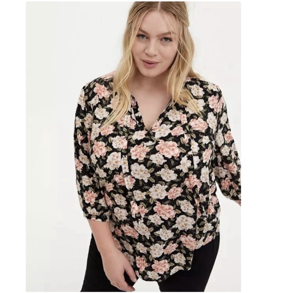 Torrid Floral Textured Woven 3/4 Sleeve Peasant Blouse Size 2X Office